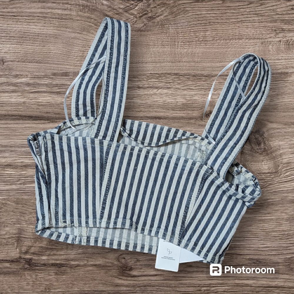 Zara Denim Blue & White Striped Crop Top NWT - Picture 2 of 5